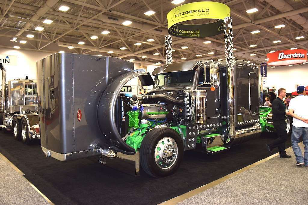 Photos Day 1 at the Great American Trucking Show
