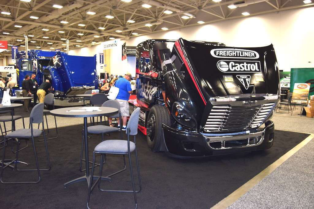Photos Day 1 at the Great American Trucking Show