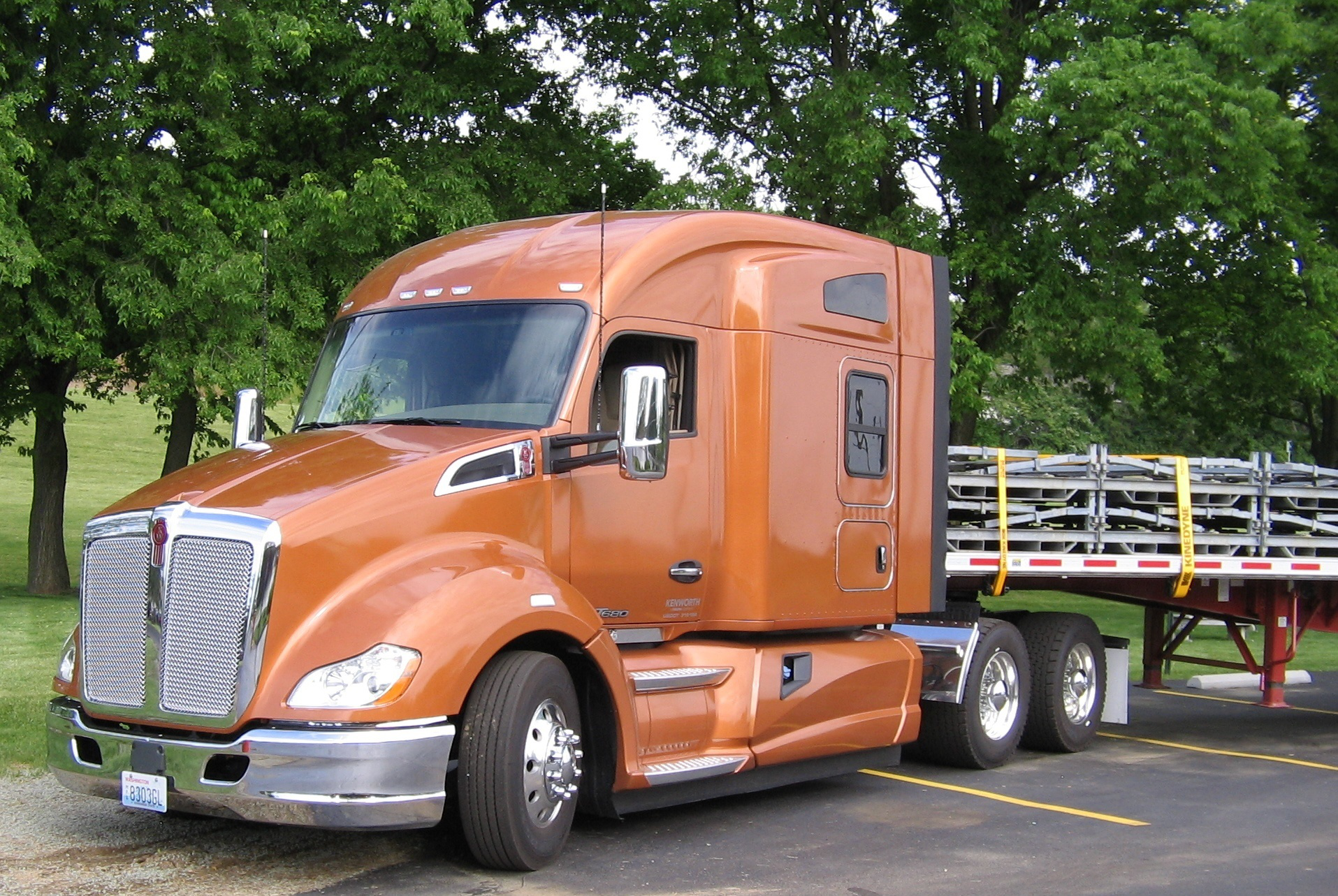 New Kenworth midroof sleeper in production for T680, T880 models