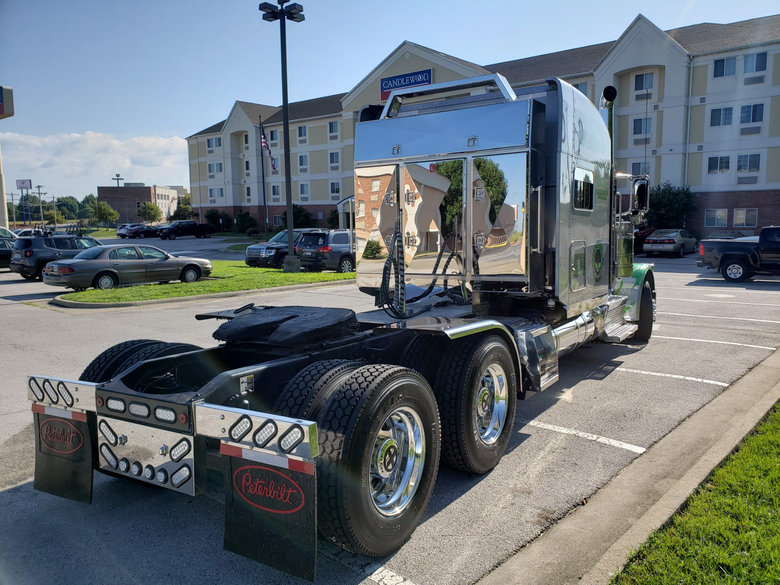 rear view of Kris and Casey Keel's 2019 Peterbilt 389